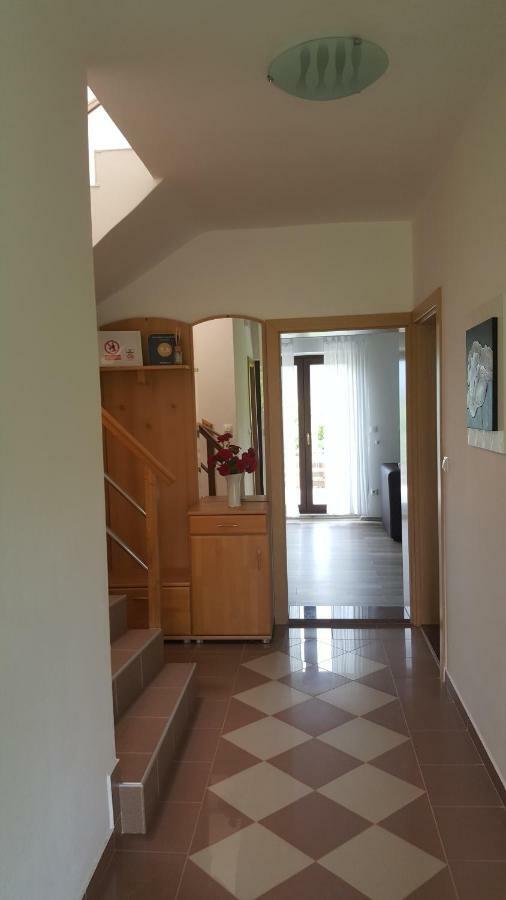 House Tudic Apartment Dreznik Grad Bagian luar foto